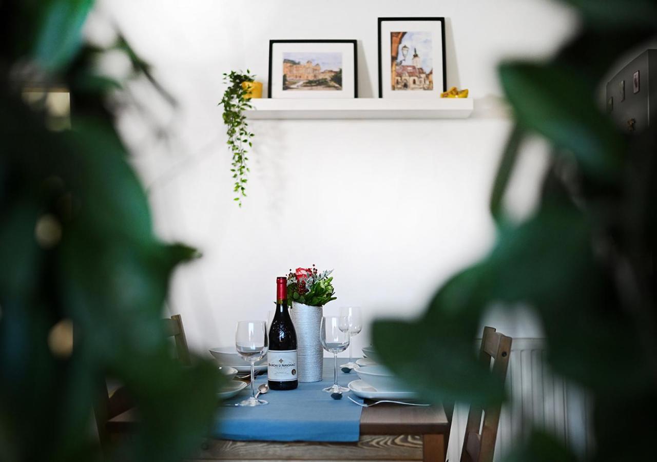 Zagreb Apartmani Santana Экстерьер фото